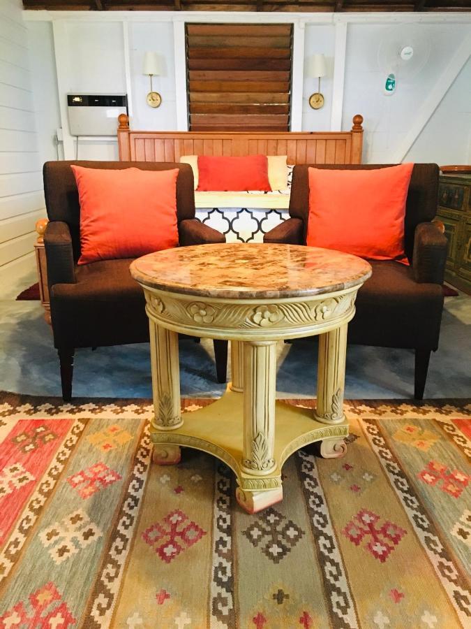 Katamah Beachfront Guesthouse Трежър Бийч Екстериор снимка